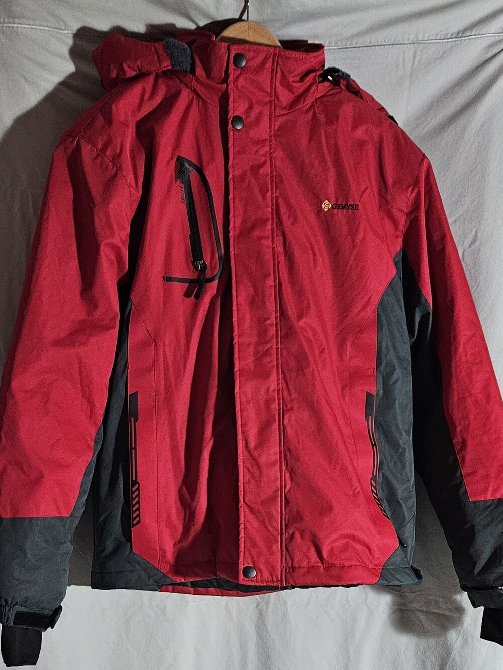 Gemyse Men’s Red and Black Ski Jacket with Hood